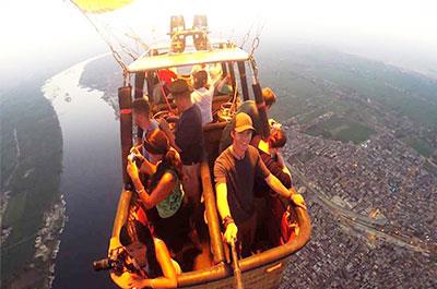 Hot air balloon ride in Luxor